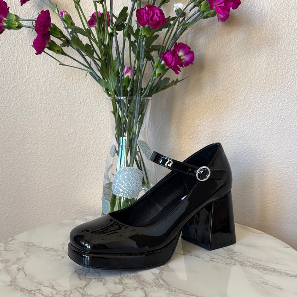 Steve Madden Mingle Platform Pumps